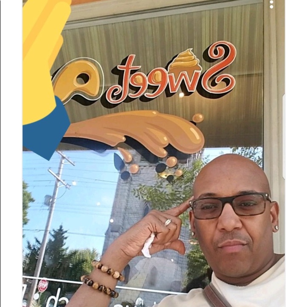 Meet your Posher, Ron